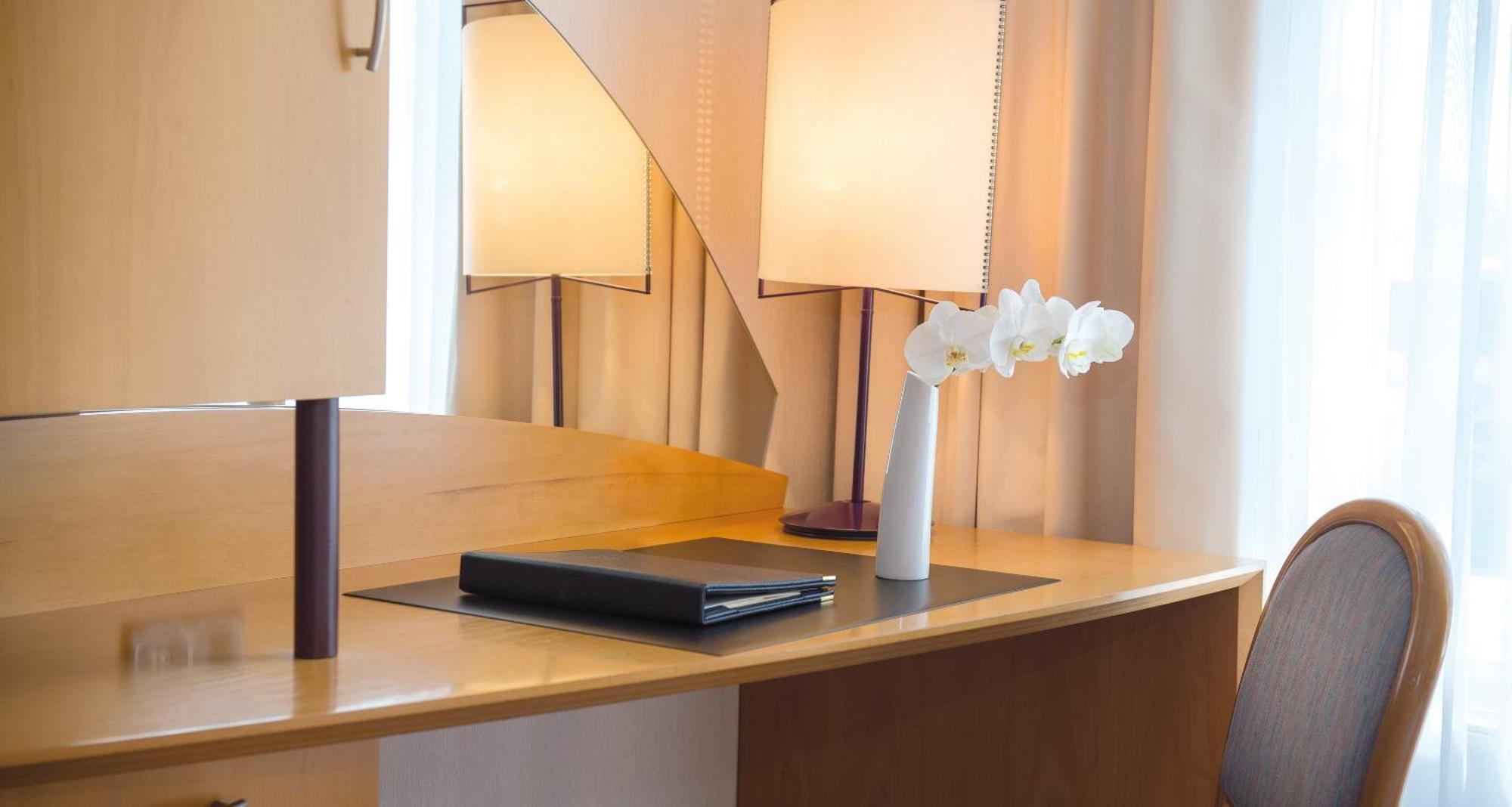 Victor'S Residenz-Hotel Frankenthal Frankenthal  Room photo
