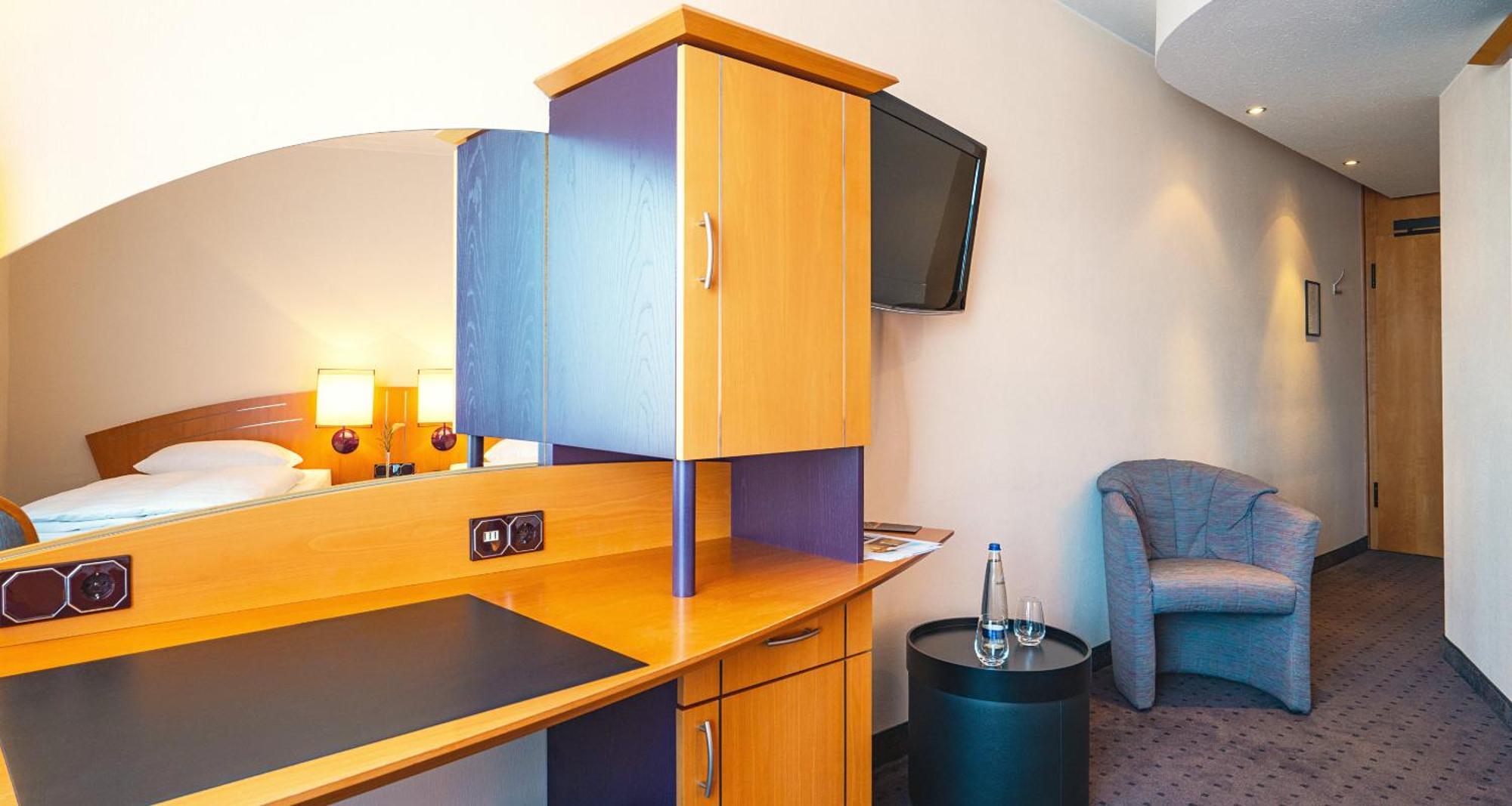 Victor'S Residenz-Hotel Frankenthal Frankenthal  Room photo