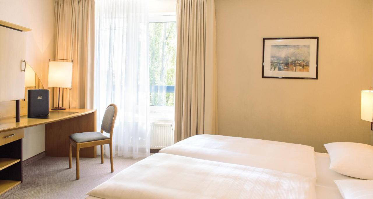 Victor'S Residenz-Hotel Frankenthal Frankenthal  Exterior photo